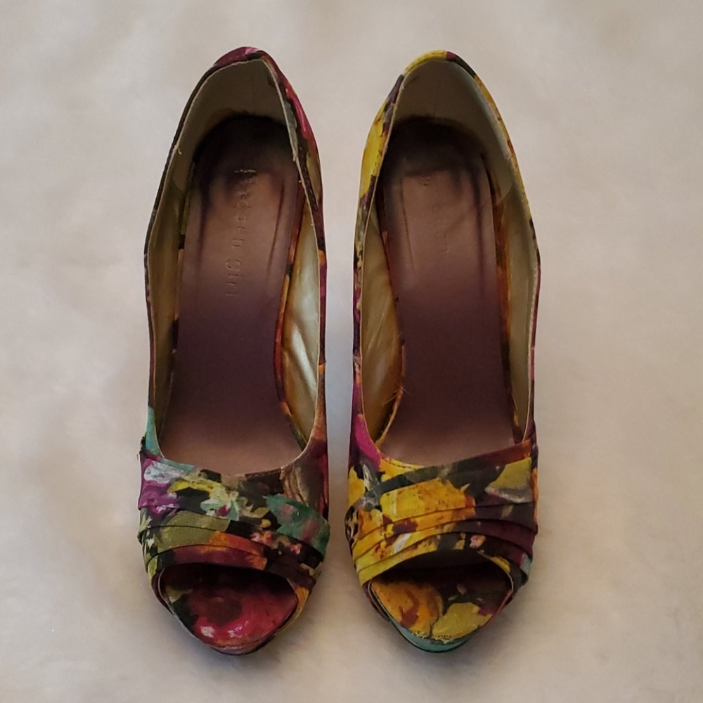 Floral Platform Pumps